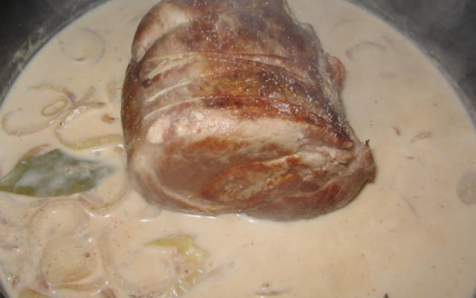 Rôti de porc au lait et à l'ail - Photo par soulie6