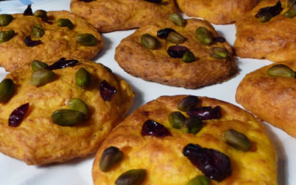 Cookies salés aux carottes, pistaches et airelles - Photo par Mère et Filles