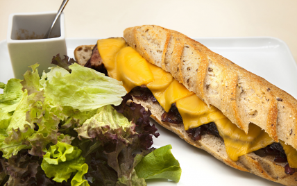Sandwich magret de canard et cheddar par Dominique Saibron - Photo par 750g