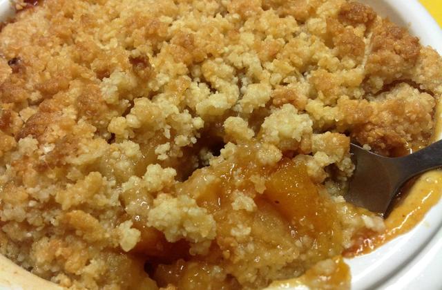 Crumble aux coings et abricots - Photo par kkadou