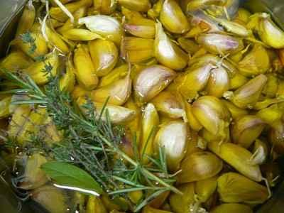 Ail confit à l'huile d'olive - Photo par Chef Damien