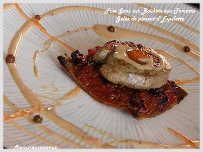 Foie Gras sur Boukète d'Airelles et de Tomates à la Gelée de Piment d'Espelette - Photo par fabienra