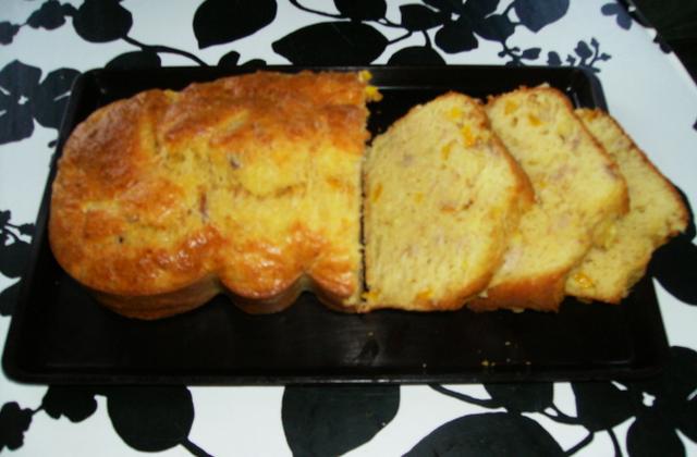 Cake au thon et poivron jaune - coccinT