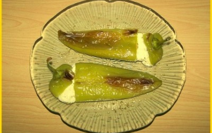 Poivrons cornes farcis aux 3 fromages - Photo par biscottine