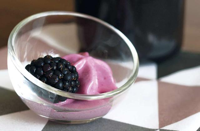 Recette originale de chantilly, saveur fruits rouges - Photo par les Plateaux du Dimanche