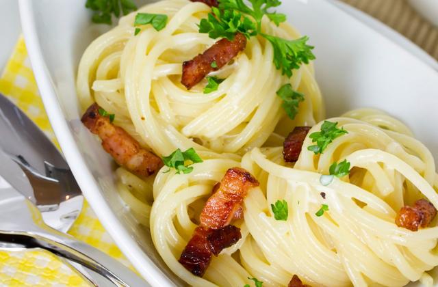 Spaghettis aux lardons, herbes et parmesan - Photo par Bérengère