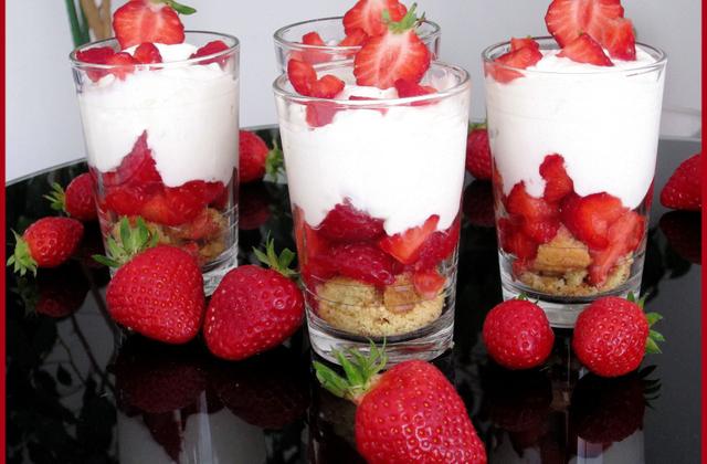 Trifle aux fraises gourmand - Photo par Cissou34