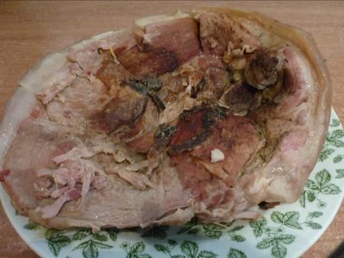 Rouelle de porc braisé traditionnelle - Photo par info1900