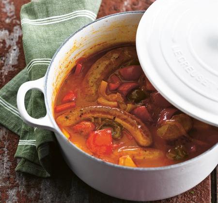 Pot-au-feu méditerranéen à la saucisse - Photo par Le Creuset