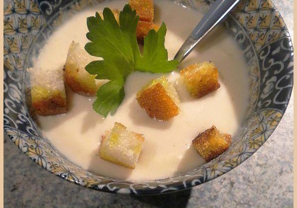 Potage Dubarry ou crème de chou-fleur - Photo par La petite cuisine de Sabine