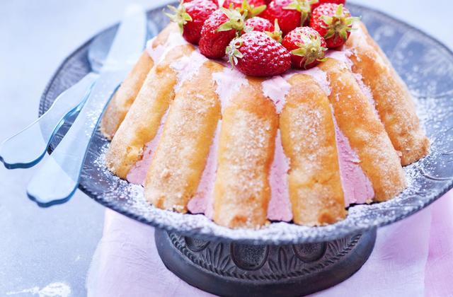 Charlotte aux fraises peu calorique - Photo par Pure Via