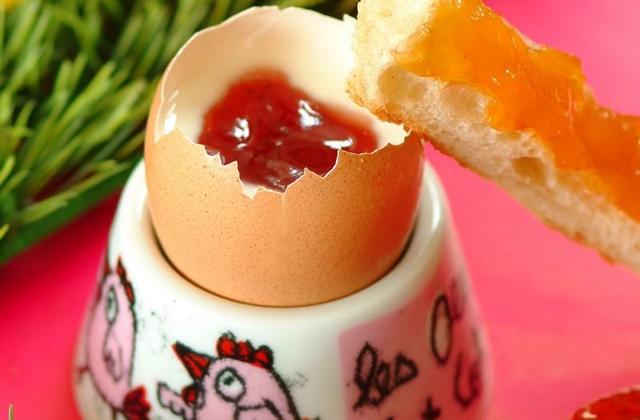 Confiture en œuf coque - Photo par Bonne Maman