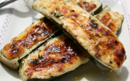 Courgettes farcies, ricotta et parmesan - Photo par Dan