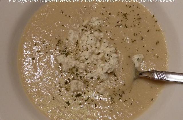 Potage de topinambours et champignons forestiers - Photo par Carmen