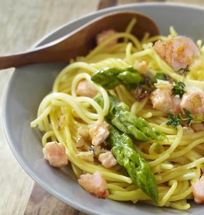 Spaghettis printaniers aux asperges vertes - Photo par Marque Repère