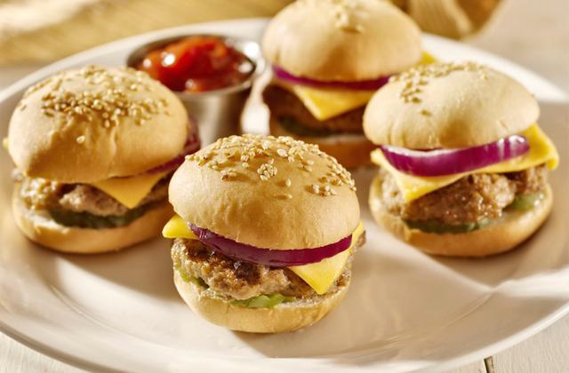 Mini burgers classiques - Photo par Chef Christophe