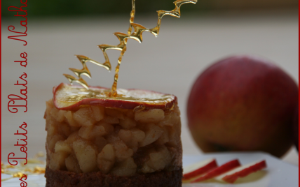 Moelleux breton aux amandes et son tartare de pommes confites au cœur de crème caramel à la fleur de sel - Photo par petitsc