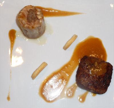 Crépinette de canard & son gâteau de poire au roquefort et noix, réduction de jus au paprika - Photo par benoitE9w