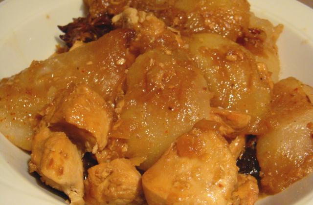 Dés de poulet aux poires caramélisées et épices douces - Photo par Epices & Moi