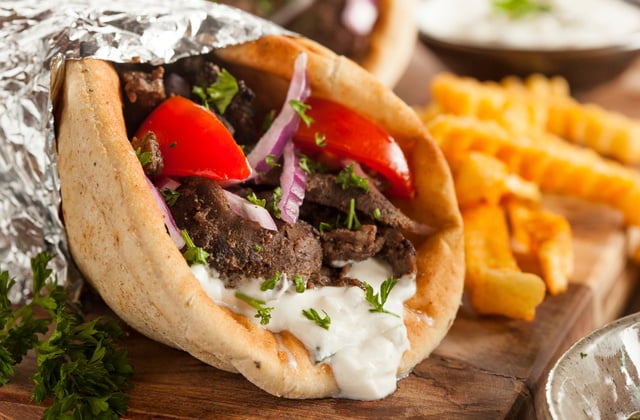 8 aliments qu'on évite d'emmener en voiture ou dans le train