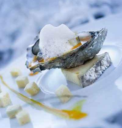 Huîtres tièdes sur coulis de potimarron à l'écume de Tomme de Savoie - Photo par 750g