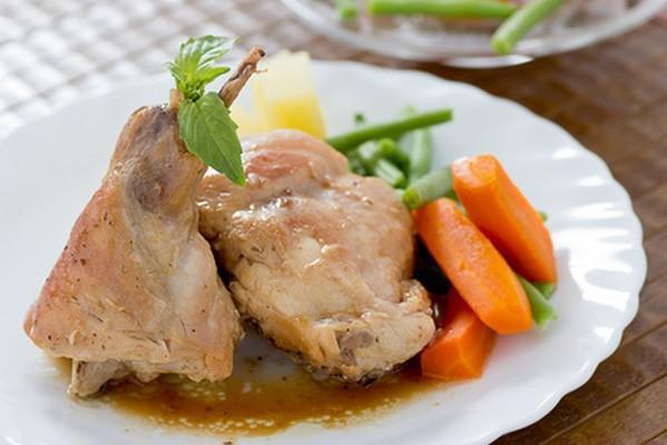 Lapin sauce matelote - Photo par jccrom