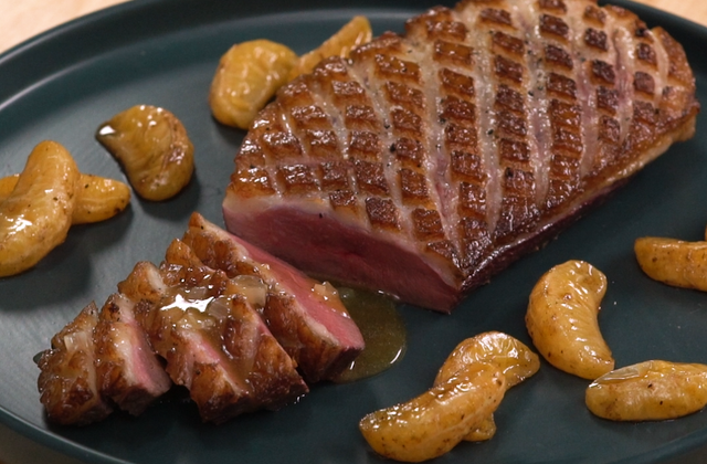 Magret de canard, sauce miel & clémentine - Photo par CIFOG (Comité Interprofessionnel des Palmipèdes à Foie Gras)