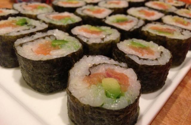 makis-saumon-et-avocat.jpeg