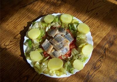 Salade de pommes de terre aux harengs - Photo par 750g