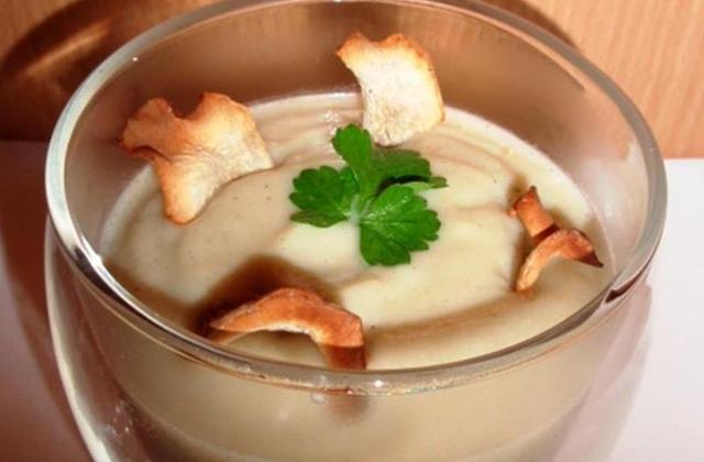 Velouté original aux topinambours - Photo par La cuillère aux mille délices