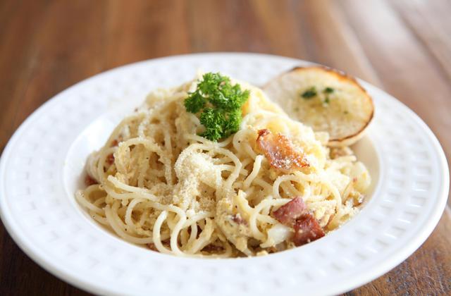 Sauce carbonara au fromage râpé Gusto Intenso Giovanni Ferrari - Photo par 750g