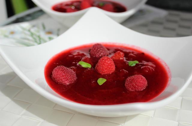 Soupe glacée aux fruits d'été - Photo par Evacuisine