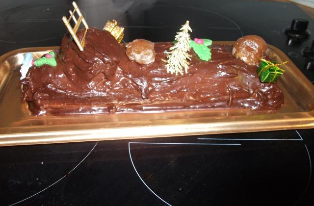 Bûche chocolat marron - Photo par gaellelecolo43