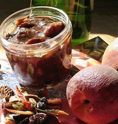 Confiture de pêches jaunes, entre tajines, pastillas et pâtisseries orientales. - Photo par gwenSC