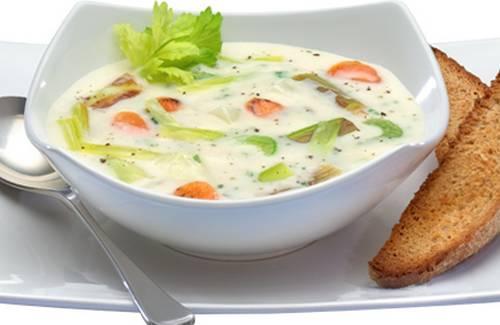 Soupe de poireaux aux pommes de terre, thym et Philadelphia - Photo par Philadelphia