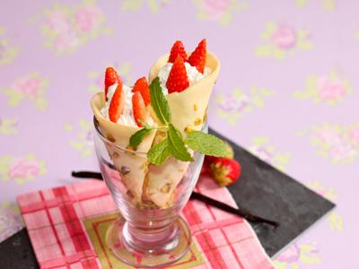 Cornets pistache fraises chantilly vanillée au mascarpone - Isma2