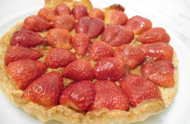 Recette Tarte Aux Fraises A La Creme D Amandes 750g