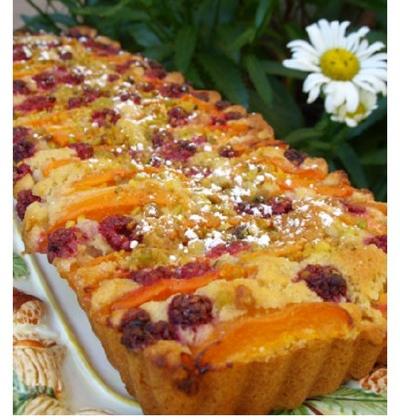 Gâteau moelleux aux abricots et aux framboises - Photo par lucile00