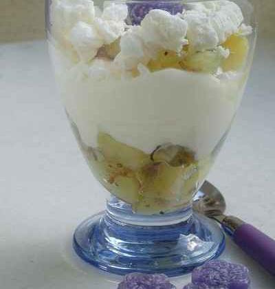 Pommes en verrine au parfum de violette - Photo par newelm