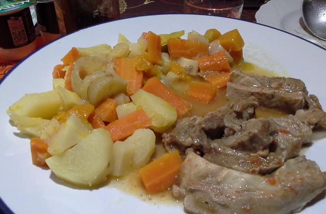 Tendrons de veau braisés et ses légumes caramélisés - Photo par cricri