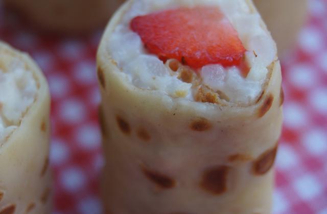Makis sucrés à la fraise - Photo par La cuisine de Sophie