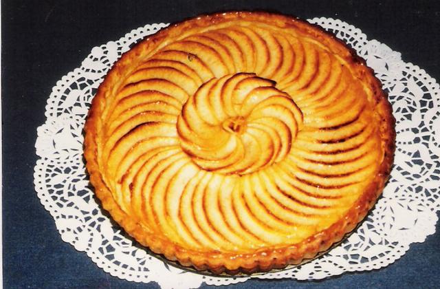 Tarte aux pommes enrichie de crème ou de compote - Photo par Maurice.B
