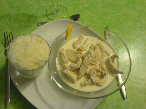Emincé de poulet sauce citronnée - Photo par estelle