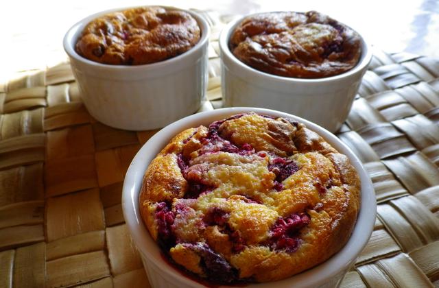 Clafoutis aux framboises et aux amandes - Photo par Popcocotte