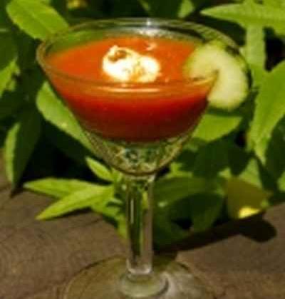 Gaspacho de tomate et quenelle de Saint-Moret au curry - gleche