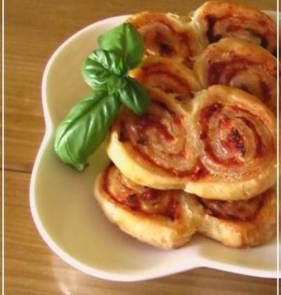 Palmiers croustillants, tomate-basilic - Photo par maybe