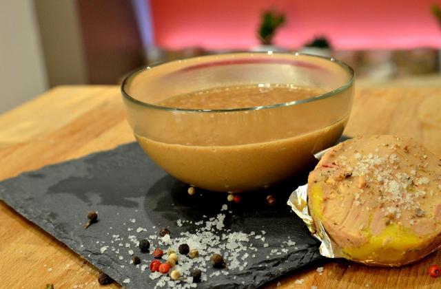 Sauce au foie gras - Photo par Chef Damien