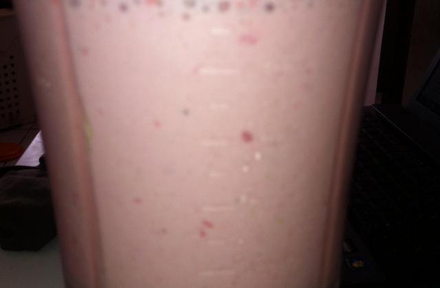 Milkshake fraise cerise - benedixo