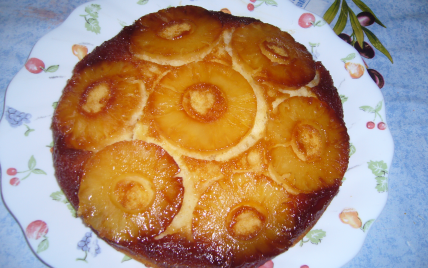 Gâteau renversé des îles - Photo par comeleo