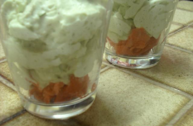 Tartare de saumon et mousse d'avocats - Photo par helenefn